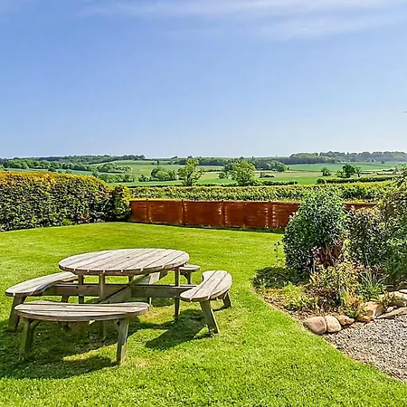 Foston Grange Bulmer