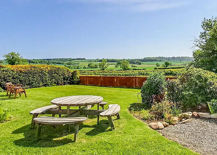 Foston Grange Bulmer